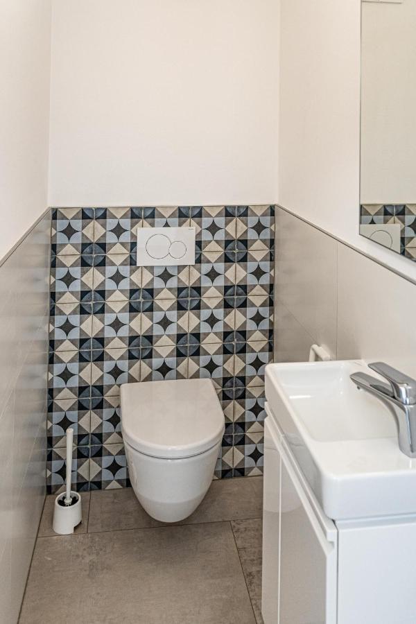 אננהיים Top 5 Alpe Maritima - Traumhafte Ferienwohnung Mit Seeblick Und Bergkulisse Am Ossiacher See מראה חיצוני תמונה