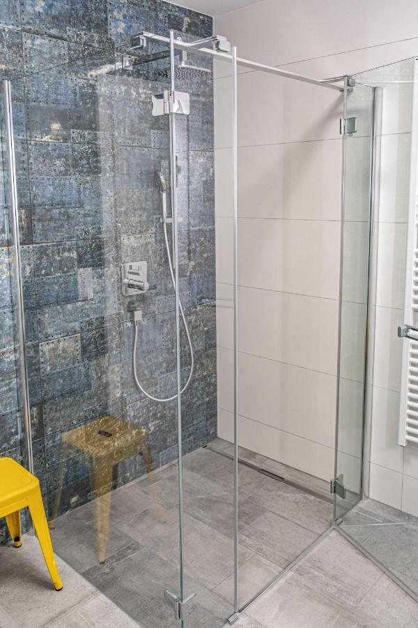 אננהיים Top 5 Alpe Maritima - Traumhafte Ferienwohnung Mit Seeblick Und Bergkulisse Am Ossiacher See מראה חיצוני תמונה